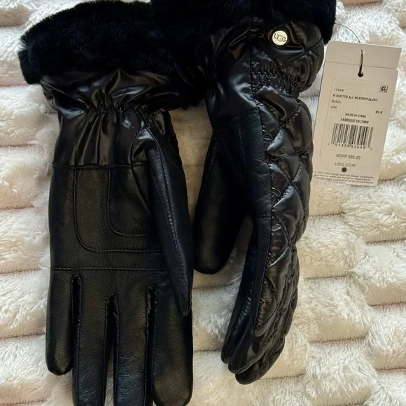 NEW UGG Size S/M Women's Gloves Black Shearling Cuff Leather Palm Quilted TOUCH - Picture 2 of 3